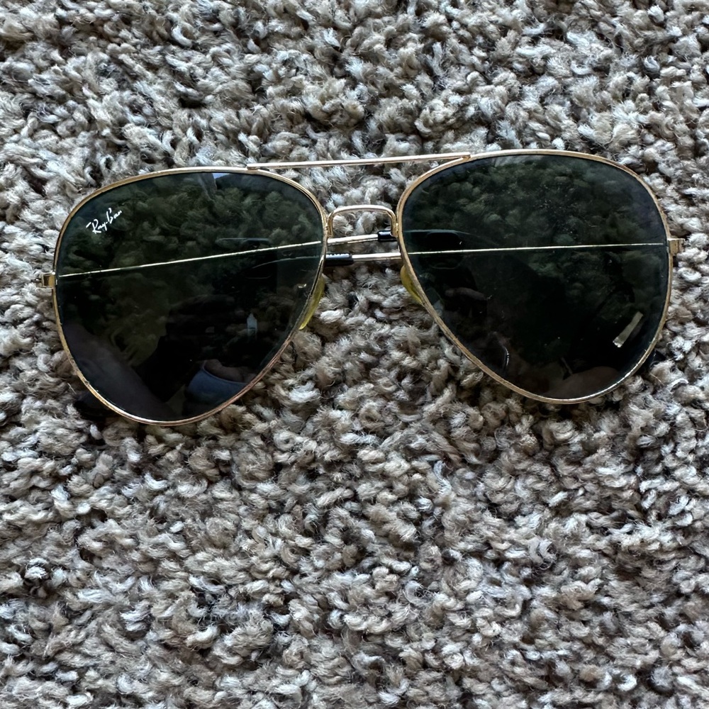 Ray-Ban Gold Frame Sunglasses with Dark Lenses